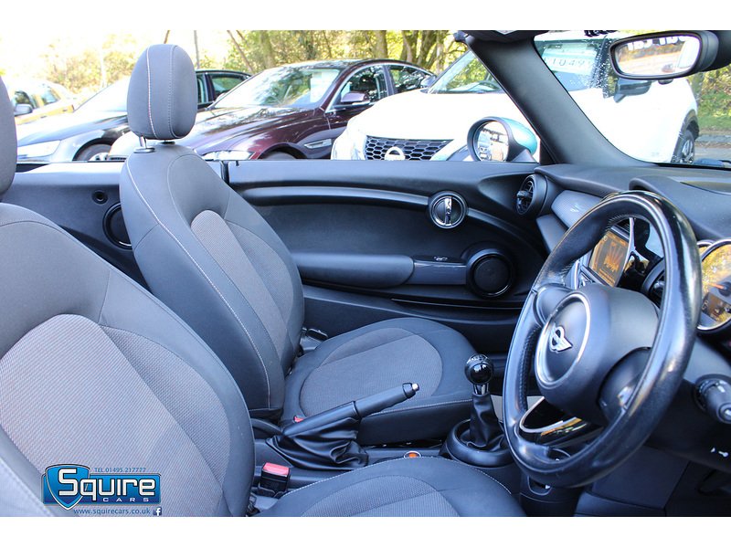 Used MINI Convertible 2016 for sale - 76148335: Photo 19