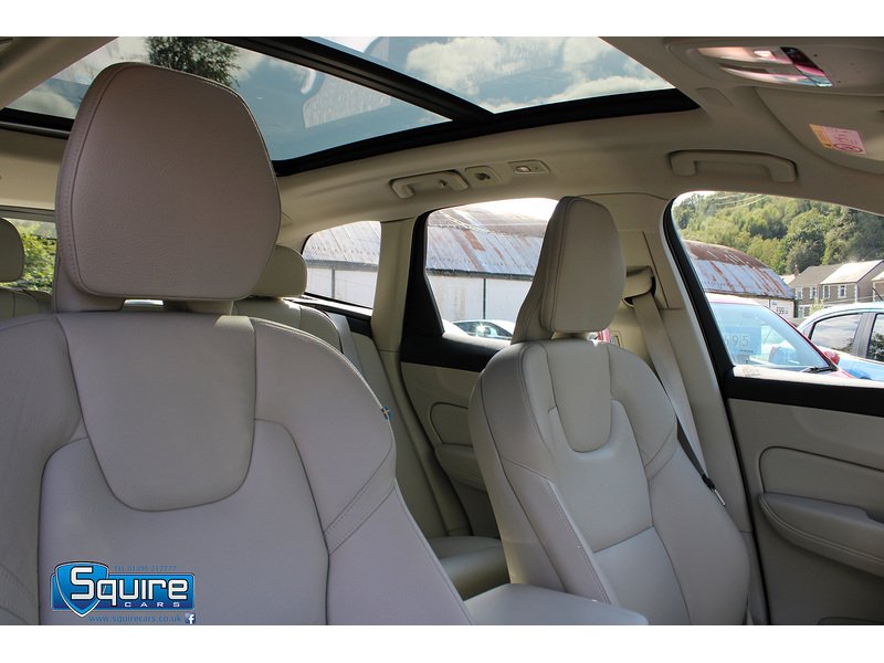 Used Volvo XC60 2021 for sale - 75969103: Photo 5