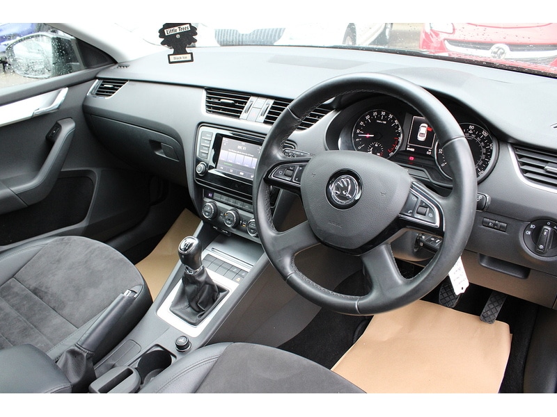 Used Skoda Octavia 2015 for sale - 77663404: Photo 2