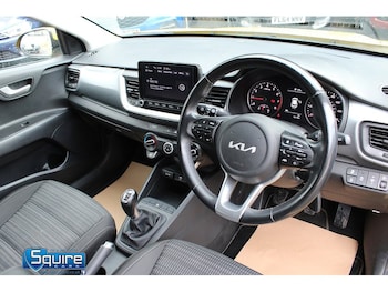 Used Kia Stonic 2022 for sale - 78713360: Photo