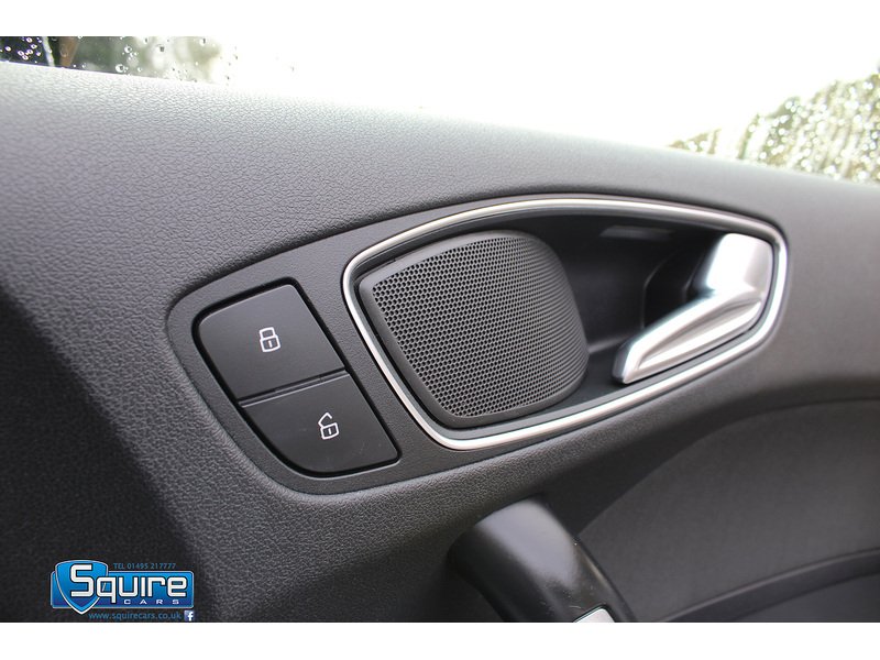 Used Audi A1 2011 for sale - 76353021: Photo 11