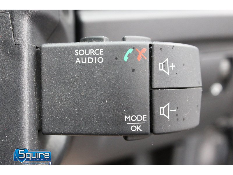 Used Renault Captur 2017 for sale - 77422897: Photo 37