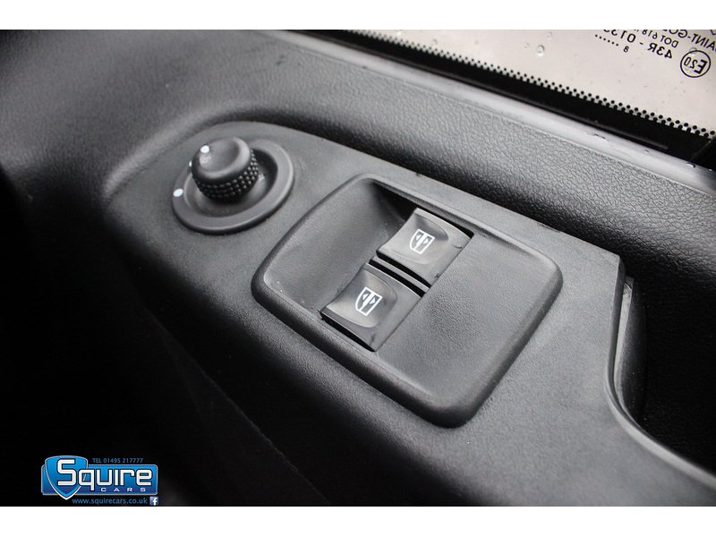 Used Vauxhall Vivaro 2018 for sale - 77494296: Photo 9