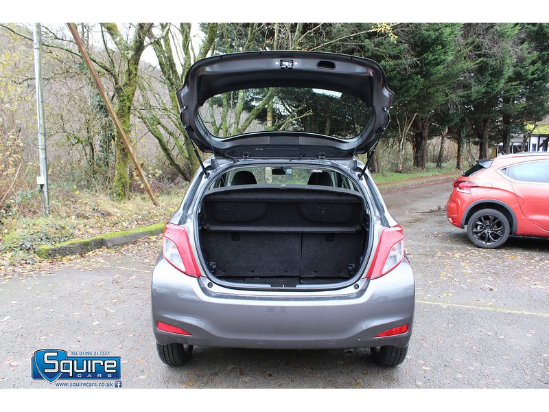 Used Toyota Yaris 2013 for sale - 76437075: Photo 16