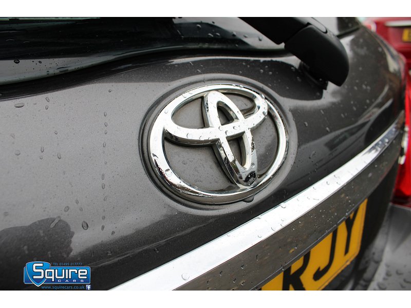 Used Toyota Yaris 2013 for sale - 76437075: Photo 25