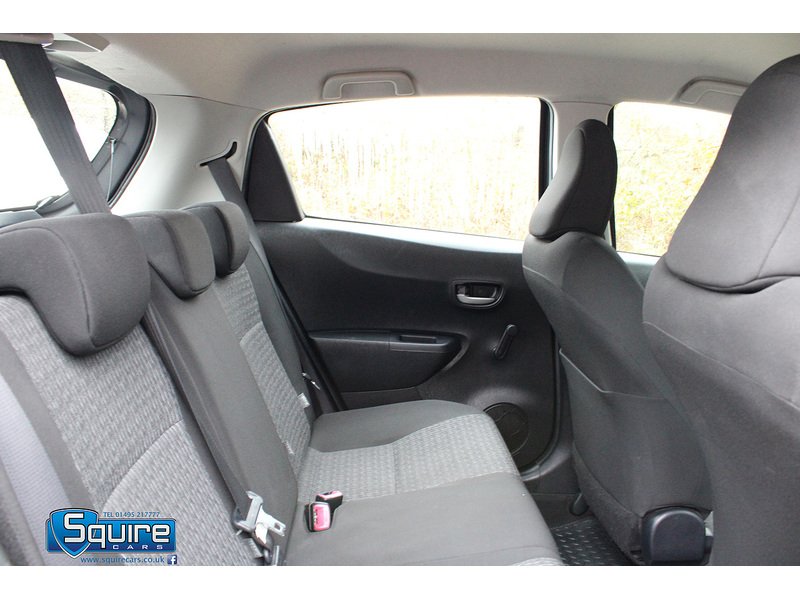 Used Toyota Yaris 2013 for sale - 76437075: Photo 32