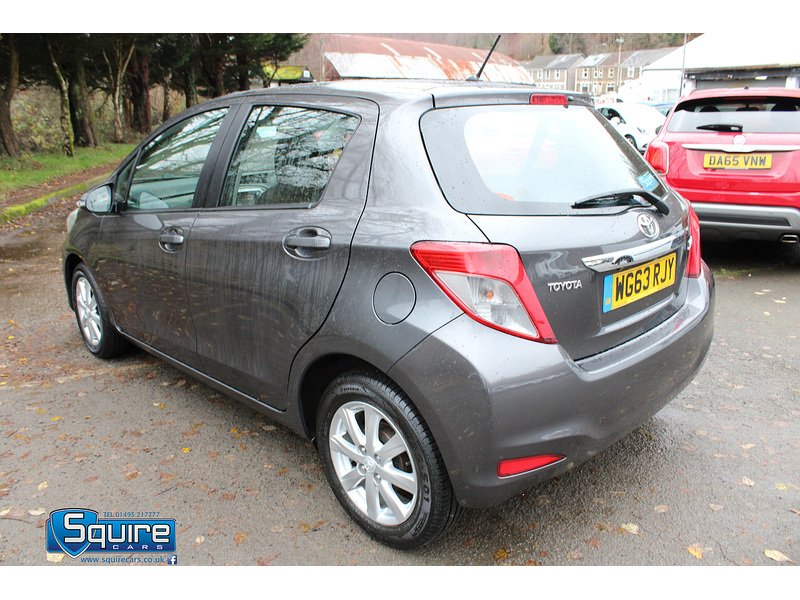 Used Toyota Yaris 2013 for sale - 76437075: Photo 6