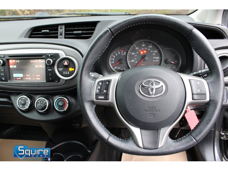 Used Toyota Yaris 2013 for sale - 76437075: Photo 9