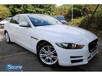 Used Jaguar XE 2018 for sale - 79335063: Photo