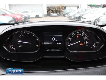 Used Peugeot 2008 2016 for sale - 78078883: Photo