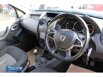 Used Dacia Duster 2018 for sale - 77502614: Photo