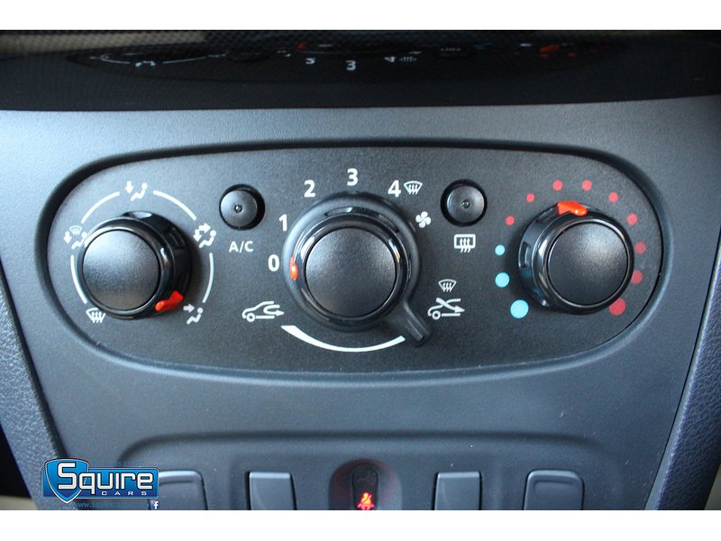 Used Dacia Sandero 2018 for sale - 77963604: Photo 13