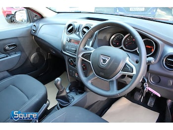 Used Dacia Sandero 2018 for sale - 77963604: Photo