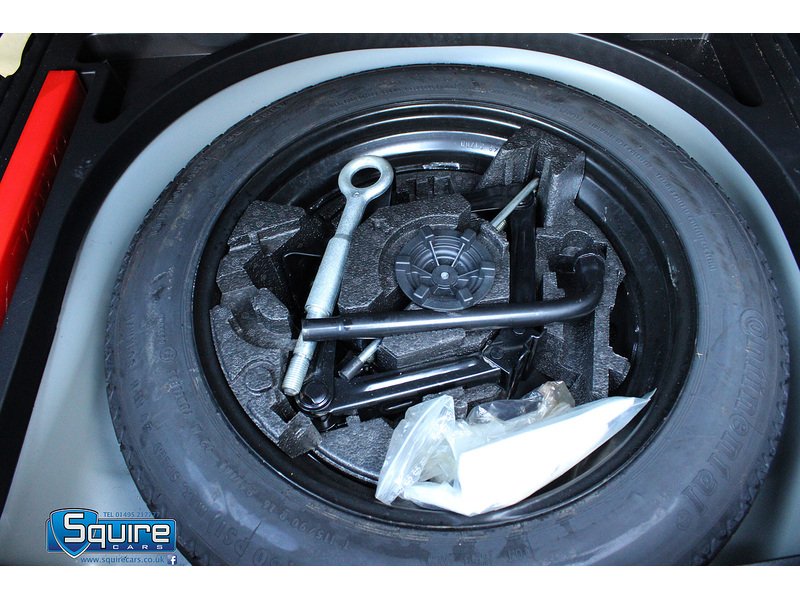 Used Volvo V40 2015 for sale - 77140322: Photo 14