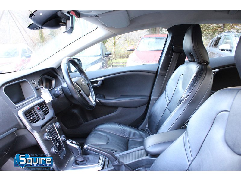 Used Volvo V40 2015 for sale - 77140322: Photo 20