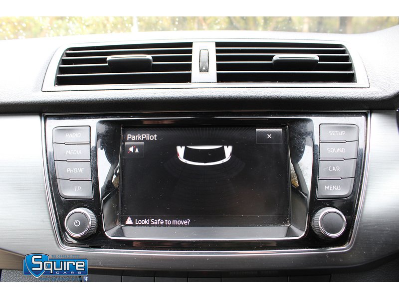 Used Skoda Fabia 2015 for sale - 76413310: Photo 4