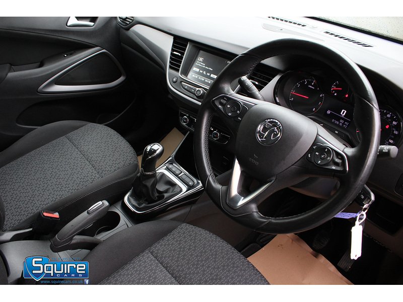 Used Vauxhall Crossland X 2018 for sale - 76320290: Photo 2