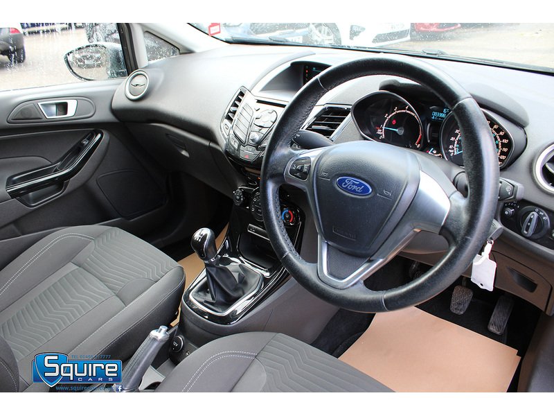 Used Ford Fiesta 2015 for sale - 76163692: Photo 2