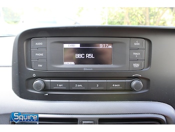 Used Hyundai i10 2023 for sale - 79435744: Photo