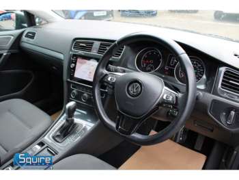 Used Volkswagen Golf 2017 for sale - 75106456: Photo
