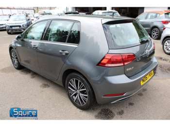 Used Volkswagen Golf 2017 for sale - 75106456: Photo