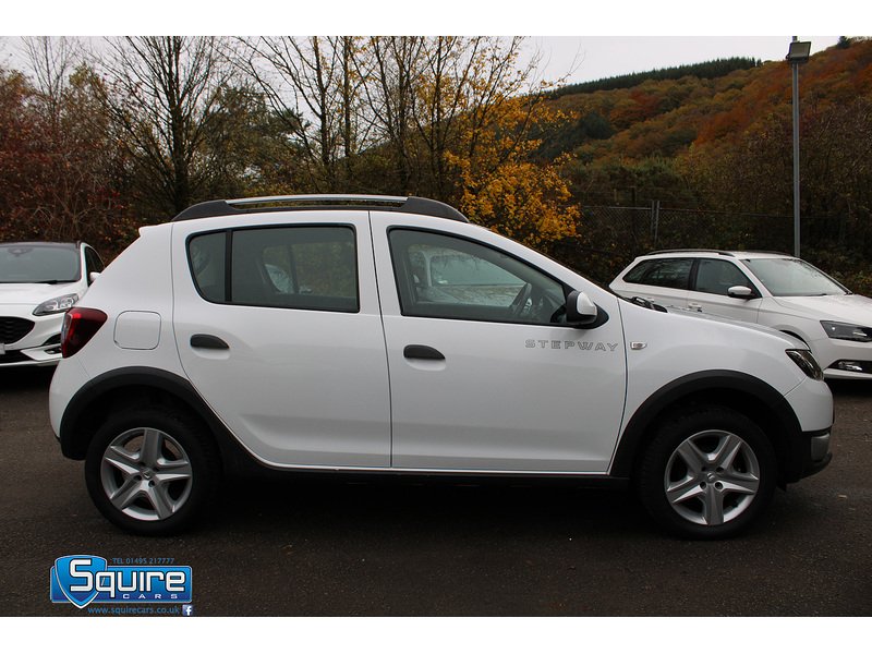 Used Dacia Sandero Stepway 2014 for sale - 76274436: Photo 13