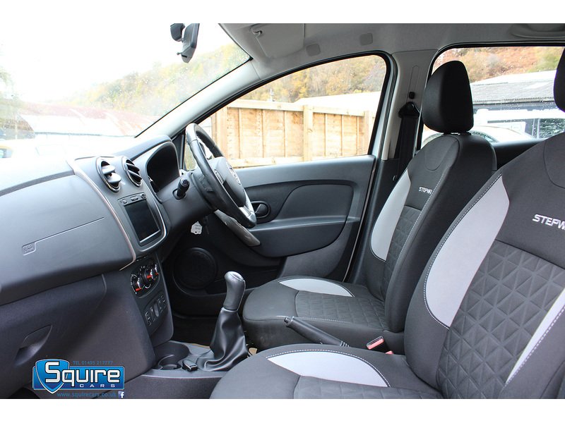 Used Dacia Sandero Stepway 2014 for sale - 76274436: Photo 22