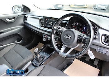 Used Kia Rio 2019 for sale - 76017438: Photo 2