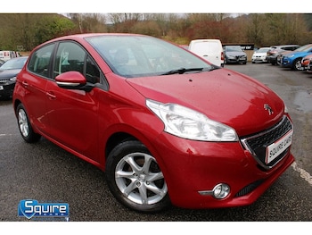 Used Peugeot 208 2014 for sale - 77663409: Photo