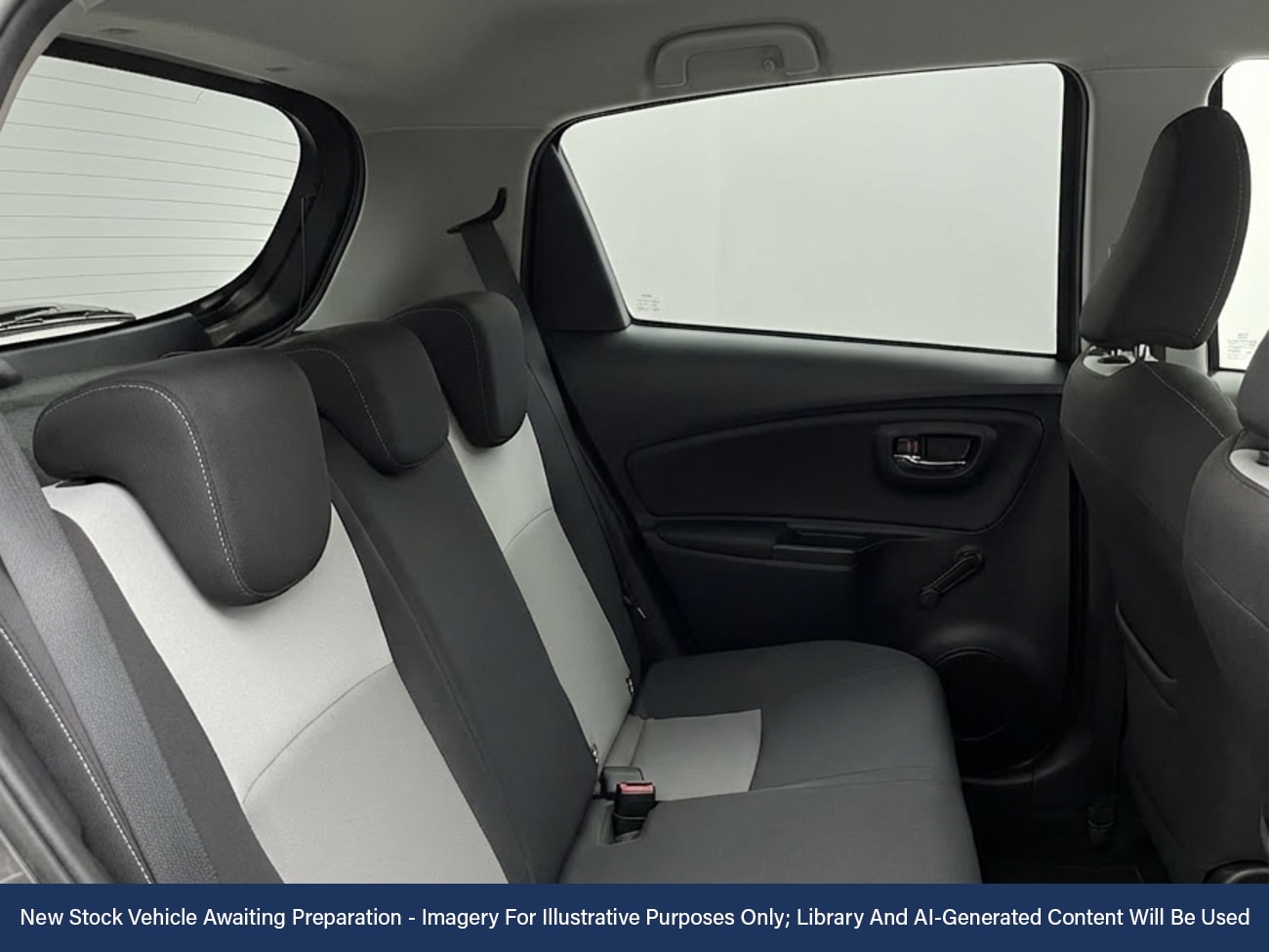 Used Toyota Yaris 2017 for sale - 77951826: Photo 4