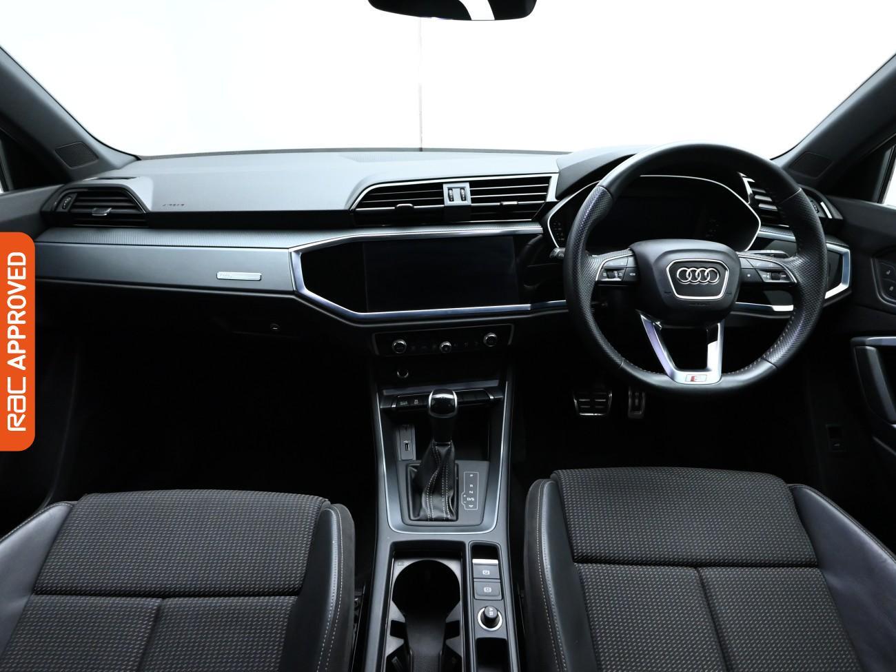 Used Audi Q3 2019 for sale - 76220286: Photo 2