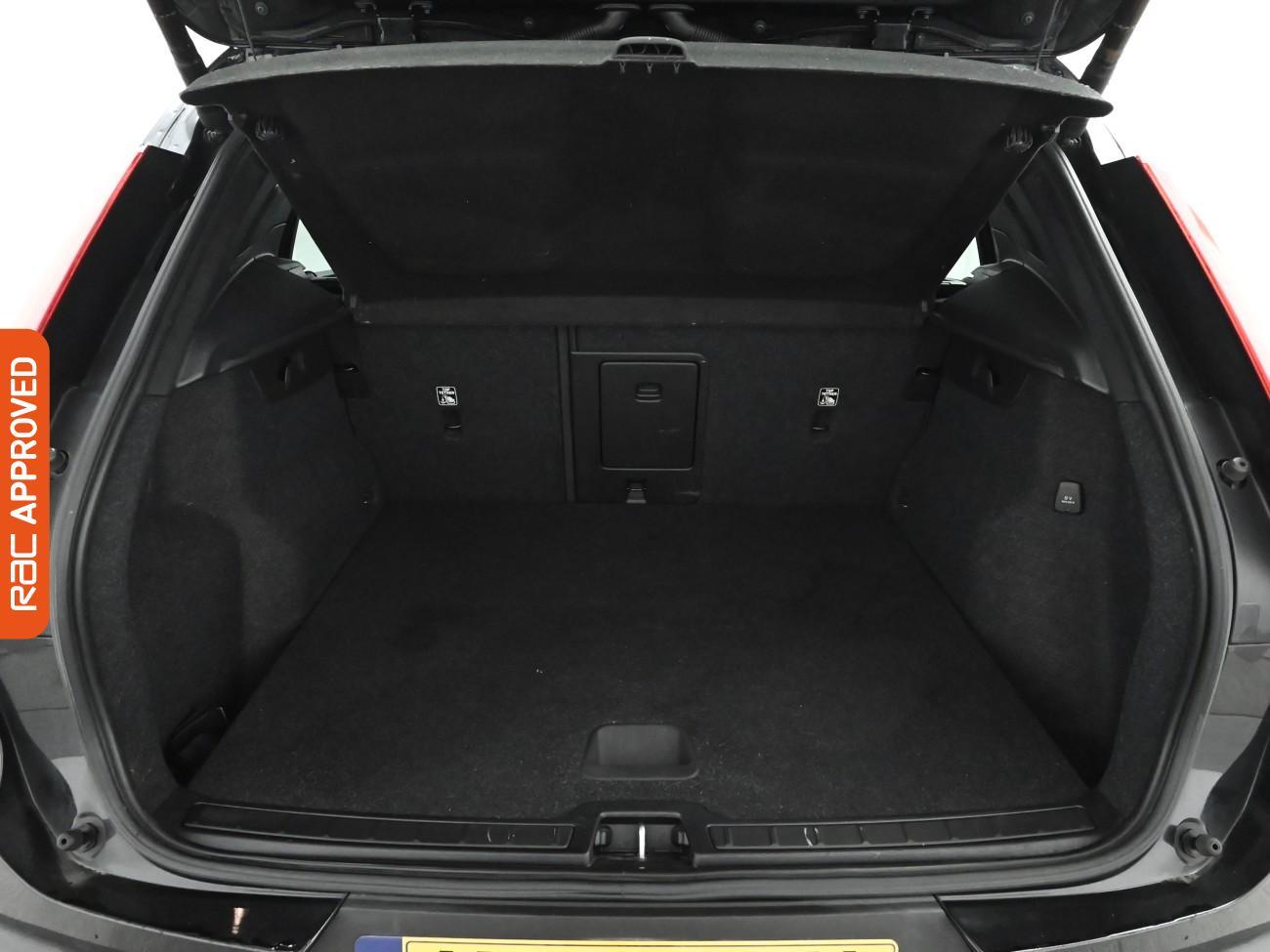 Used Volvo XC40 2021 for sale - 76798453: Photo 29