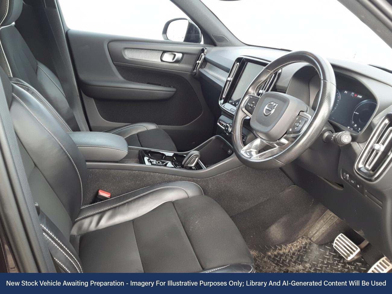 Used Volvo XC40 2021 for sale - 76798453: Photo 3