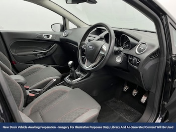 Used Ford Fiesta 2017 for sale - 78091108: Photo