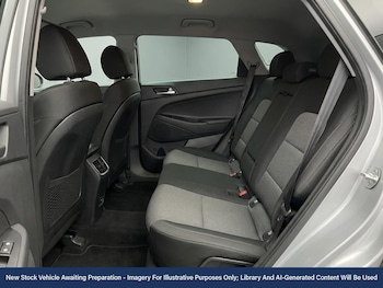 Used Hyundai TUCSON 2018 for sale - 77700658: Photo