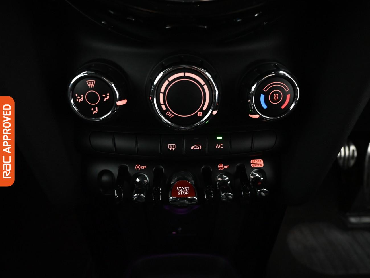 Used MINI Hatch 2021 for sale - 77236095: Photo 17