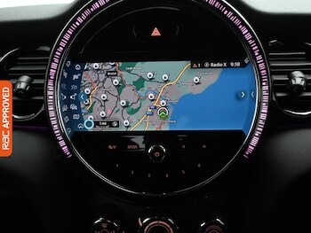 Used MINI Hatch 2021 for sale - 77236095: Photo