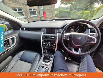 Used Land Rover Discovery Sport 2016 for sale - 75568454: Photo