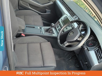 Used Volkswagen Passat 2016 for sale - 75735641: Photo