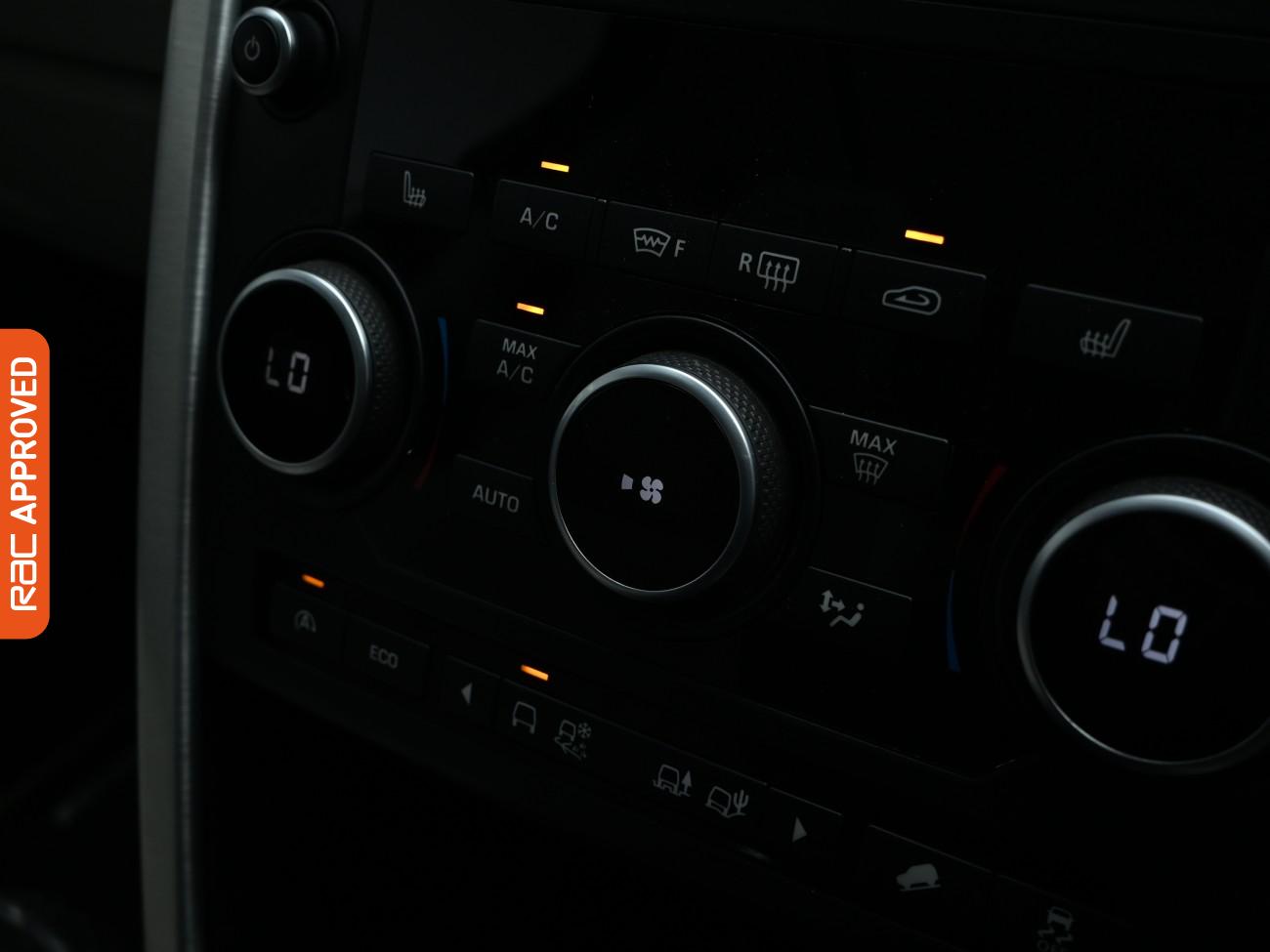 Used Land Rover Discovery Sport 2015 for sale - 77159539: Photo 17