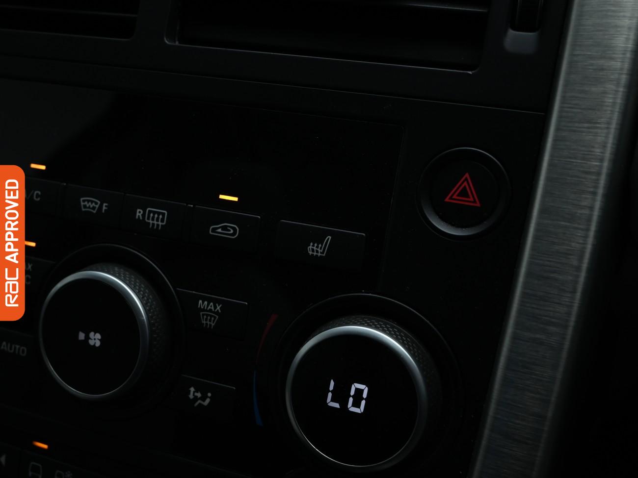 Used Land Rover Discovery Sport 2015 for sale - 77159539: Photo 18