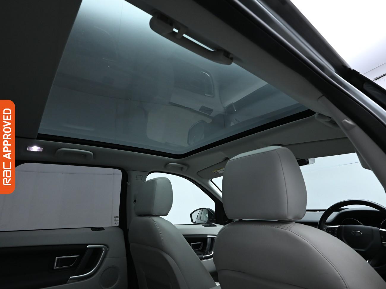 Used Land Rover Discovery Sport 2015 for sale - 77159539: Photo 3