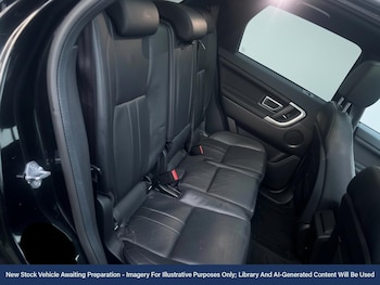 Used Land Rover Discovery Sport 2019 for sale - 76654391: Photo