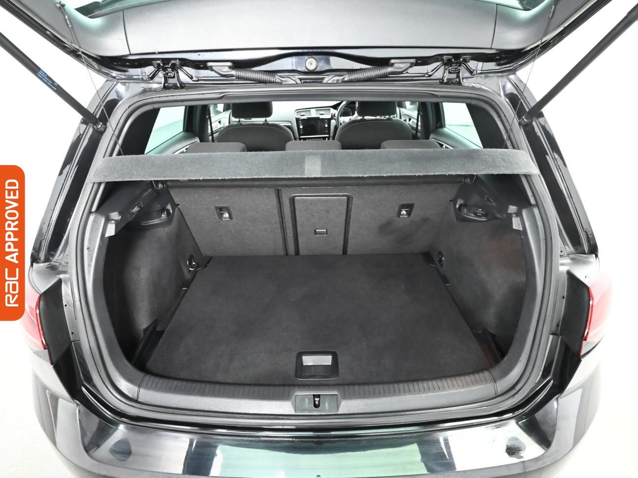 Used Volkswagen Golf 2018 for sale - 77083172: Photo 23