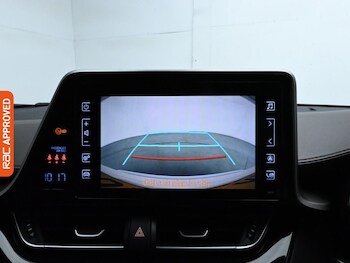 Used Toyota C-HR 2017 for sale - 75511019: Photo