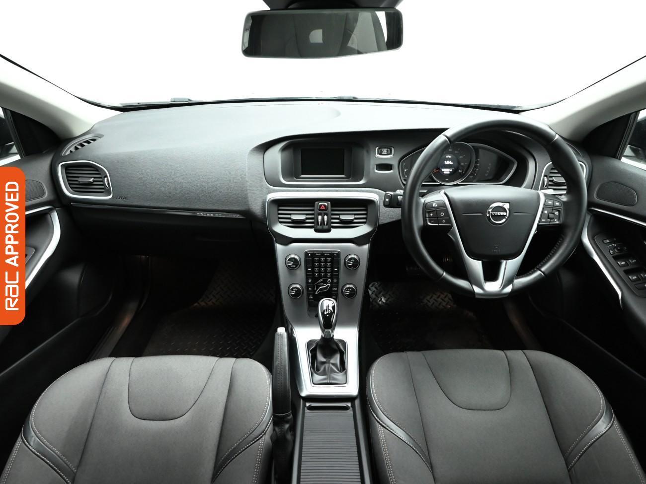 Used Volvo V40 Cross Country 2017 for sale - 76961545: Photo 2