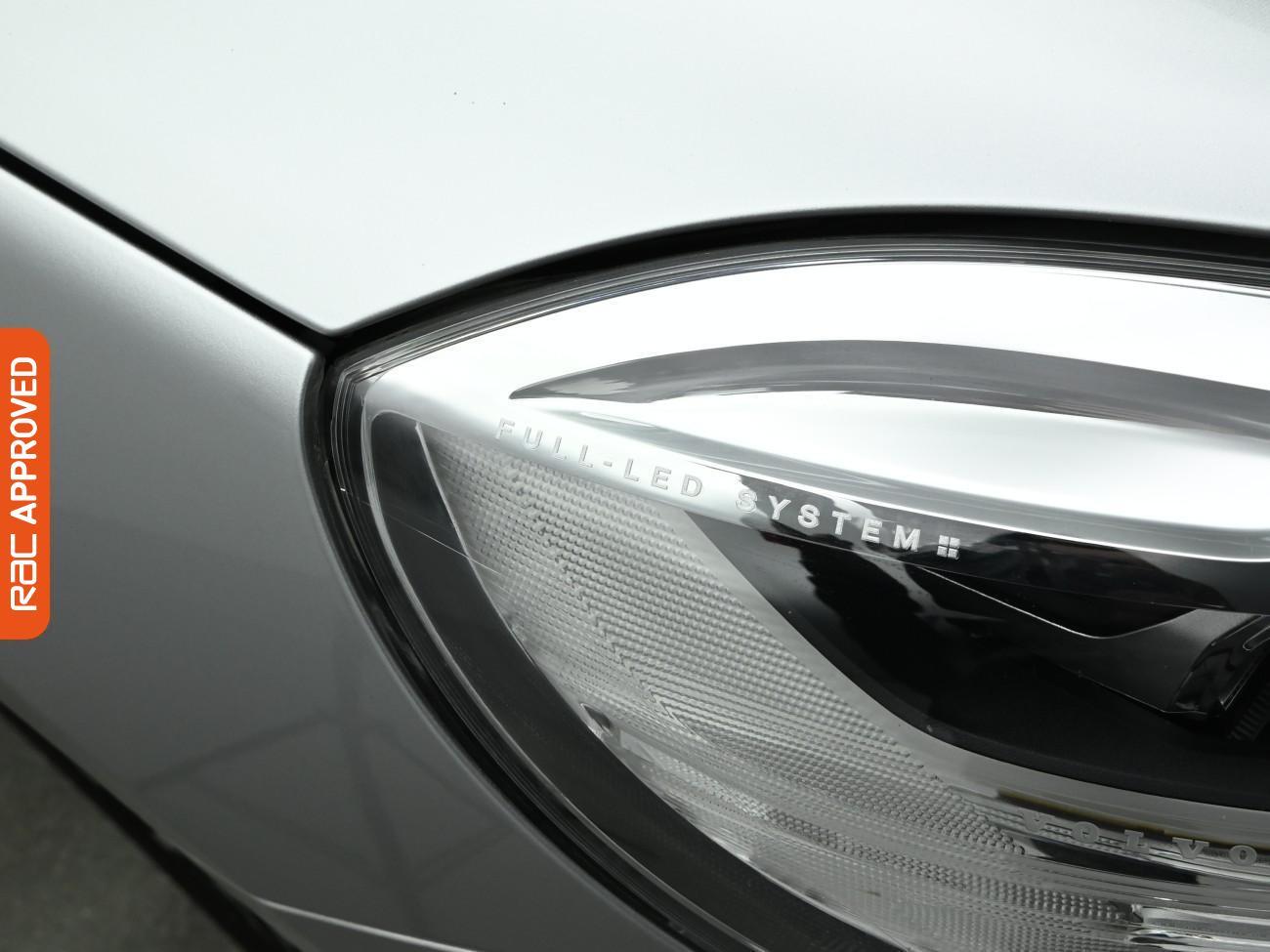 Used Volvo V40 Cross Country 2017 for sale - 76961545: Photo 22