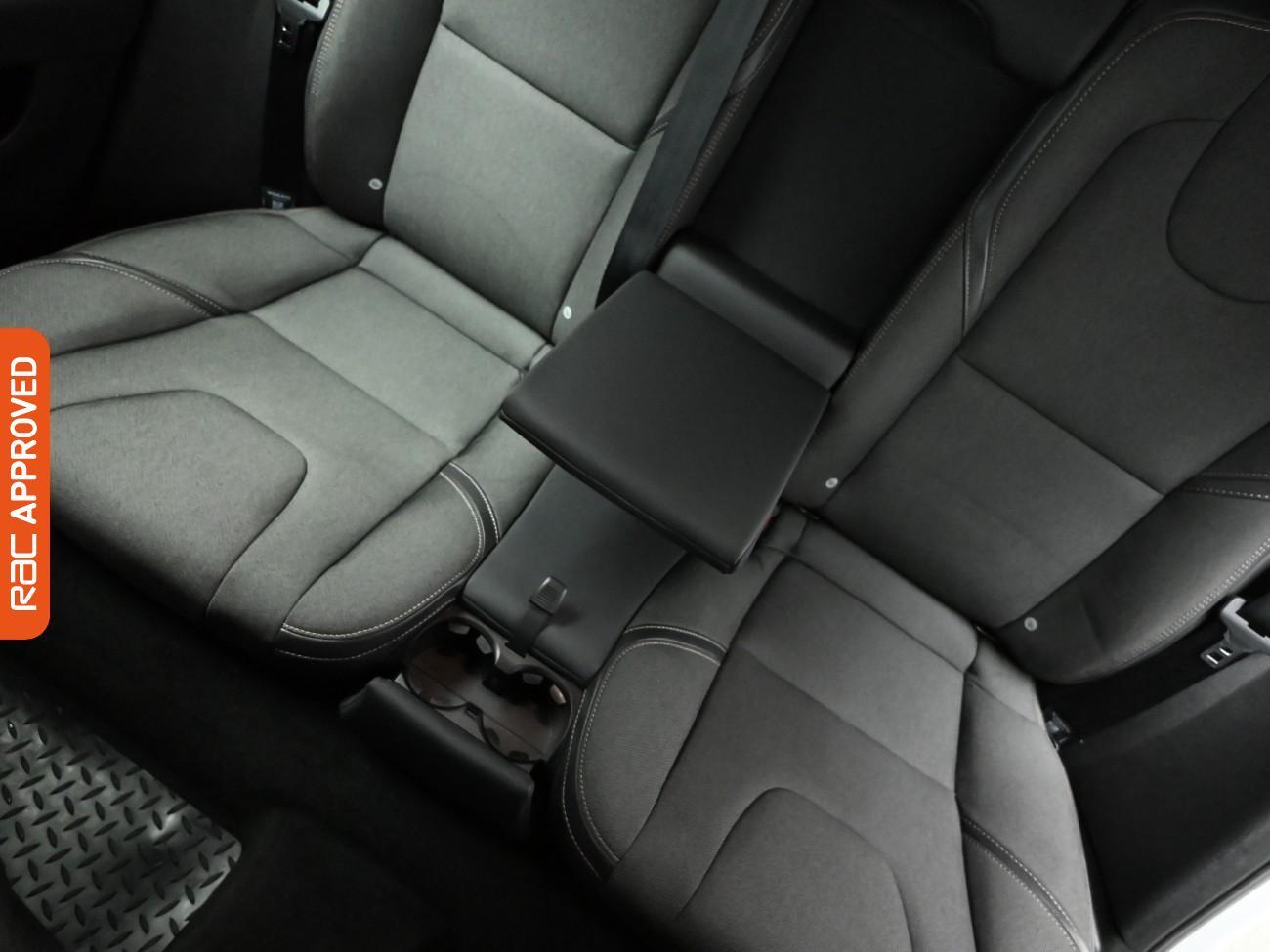 Used Volvo V40 Cross Country 2017 for sale - 76961545: Photo 24