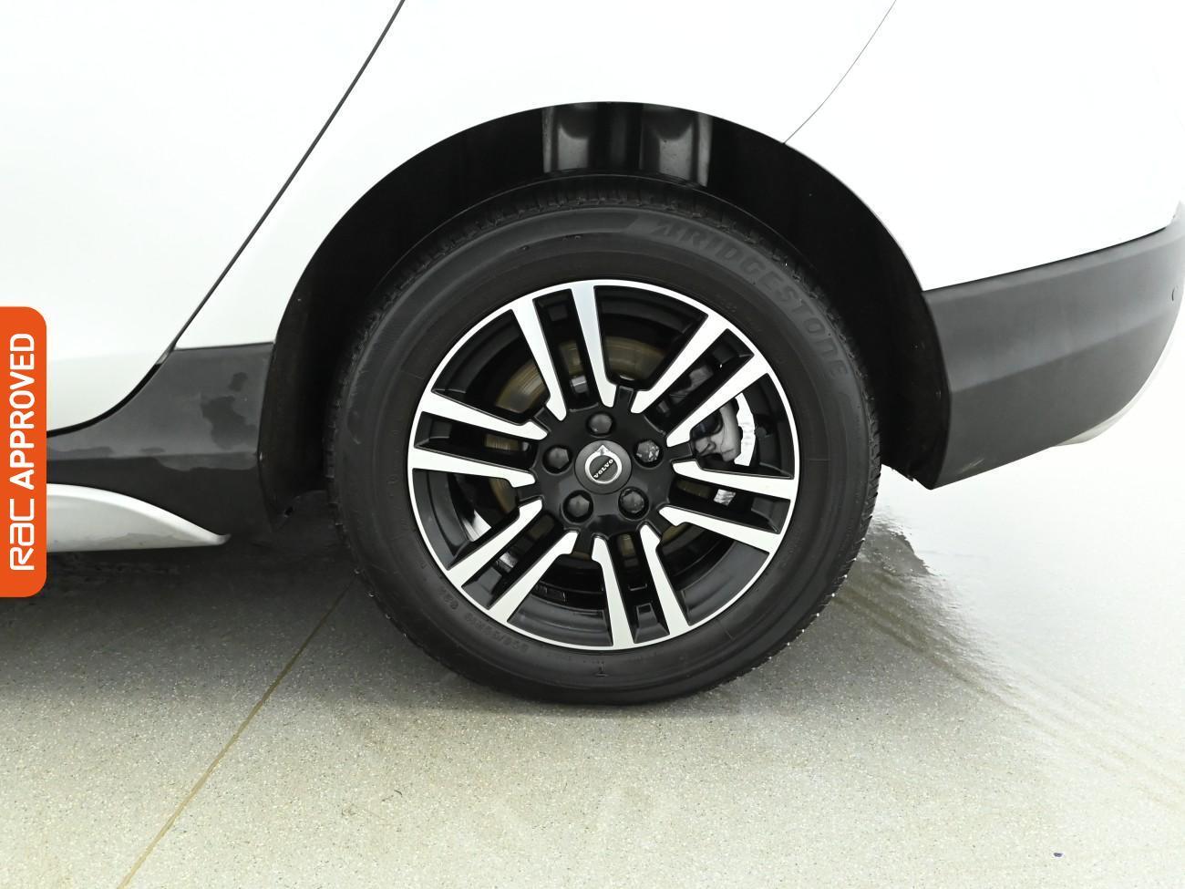 Used Volvo V40 Cross Country 2017 for sale - 76961545: Photo 26