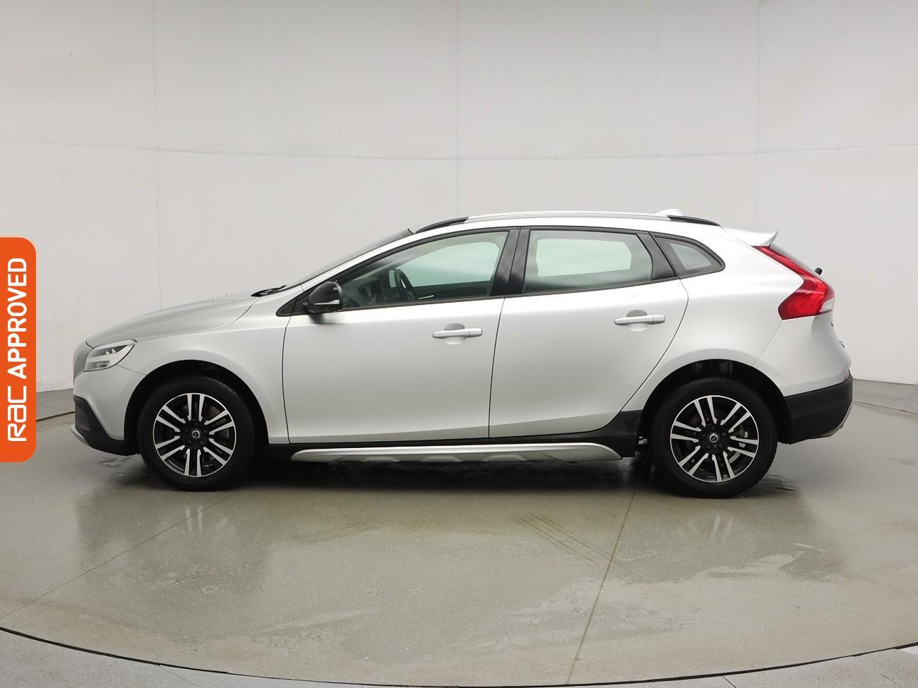 Used Volvo V40 Cross Country 2017 for sale - 76961545: Photo 28